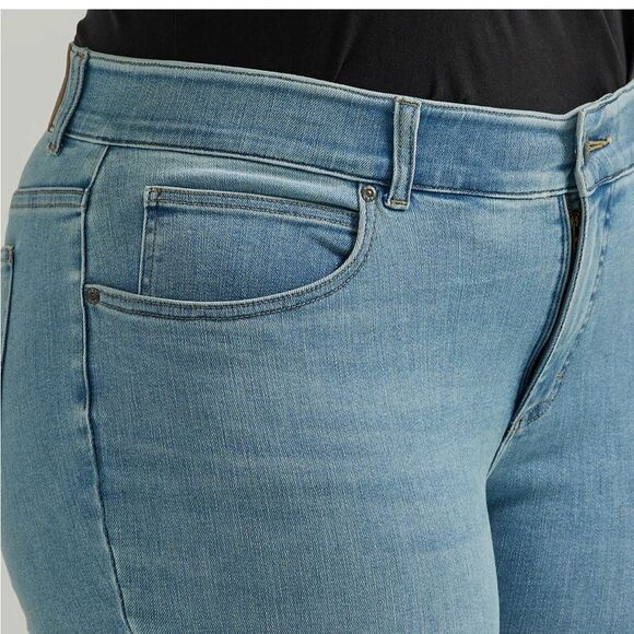 NWT Lee Jeans Mid Rise Straight Stretch 20 Petite - Picture 3 of 8